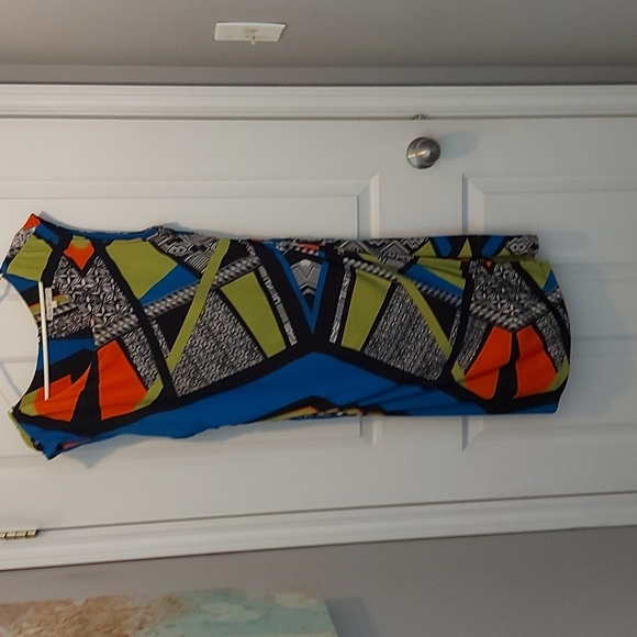 Dress -Plus Size-  Fitted Summer Dress - Picture 6 of 7